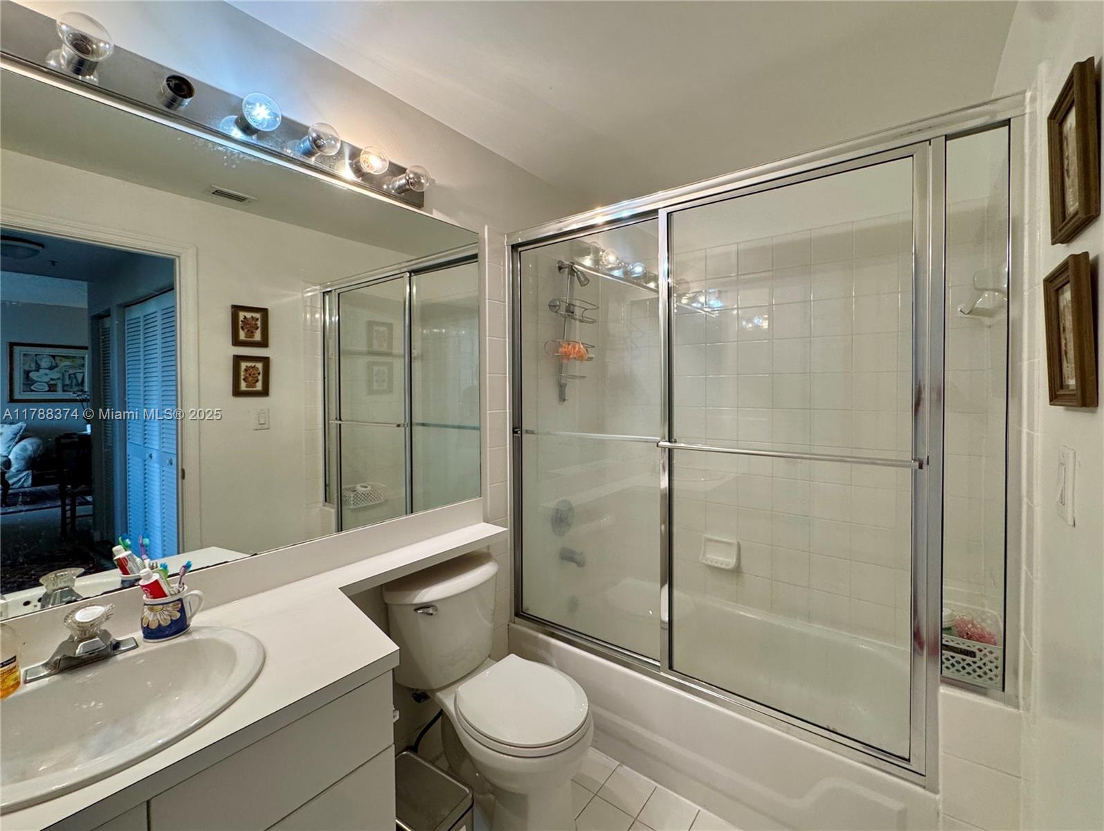 DORAL HOUSE CONDO NO 2 - Residential