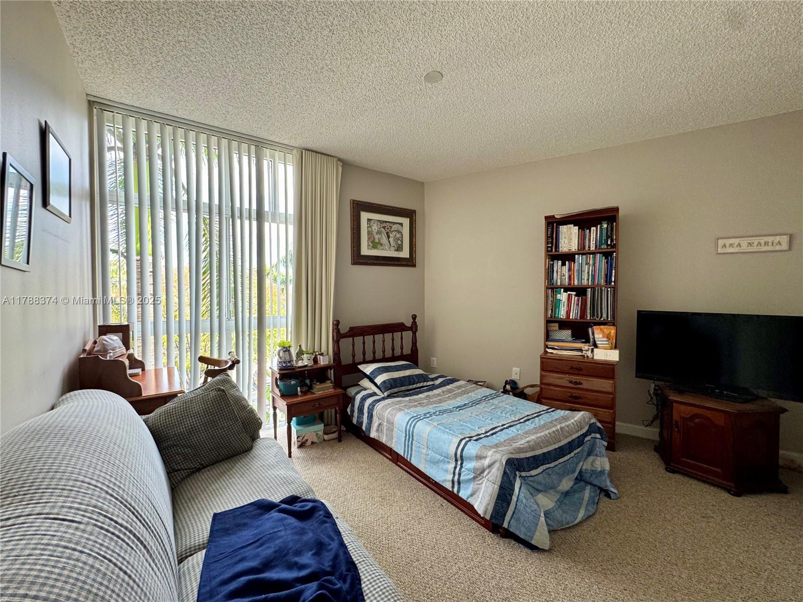 DORAL HOUSE CONDO NO 2 - Residential