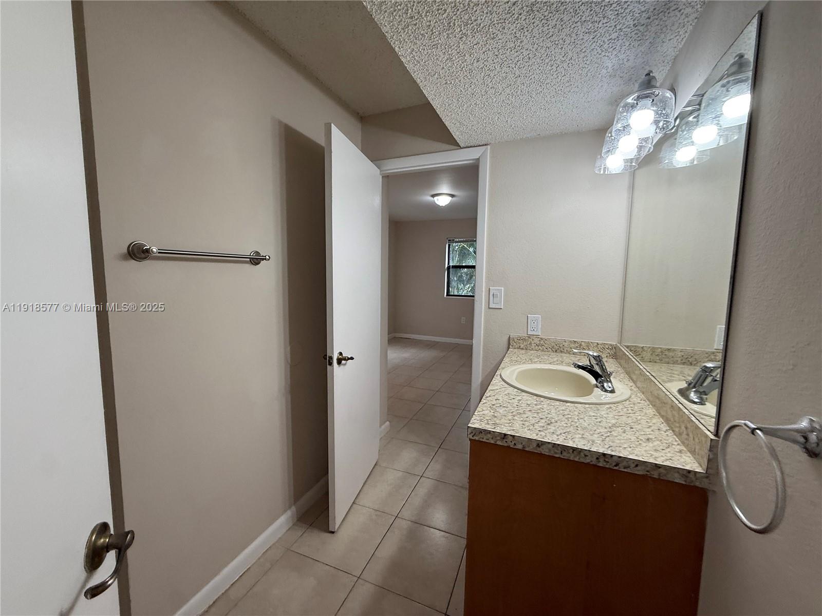 BISCAYNE BEACH CLUB CONDO - Residential Lease