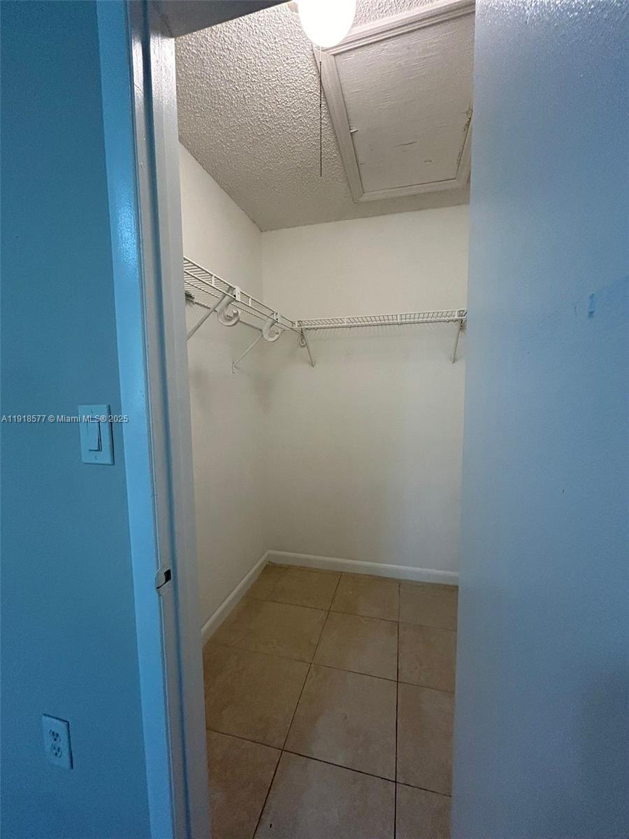 BISCAYNE BEACH CLUB CONDO - Residential Lease