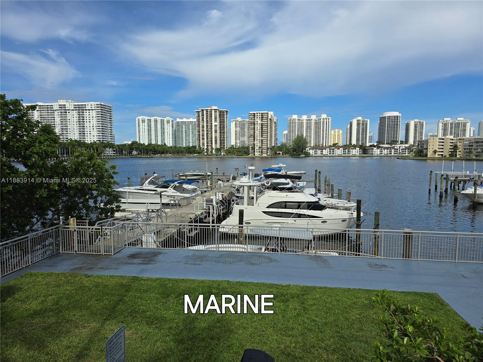 DEL PRADO MARINA - Residential