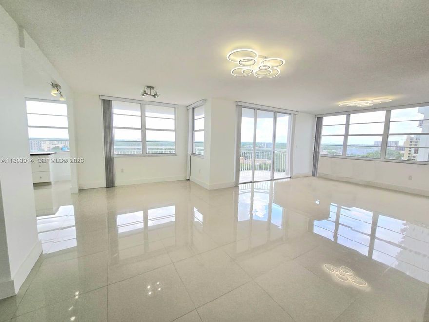Corner Unit | Ocean & Skyline Views | High Floor | Marina Access | MOVE-IN-READY
Beautiful and spacious 12th-floor CORNER UNIT offering 1,605 SqFt of open living space. Enjoy the sophisticated Miami lifestyle in a condominium in a strategic location with direct ocean access with marina.
The residence features 2 large bedrooms (one suite) with walk-in closets, 2 full bathrooms, and a fully equipped kitchen. Natural light enhances the living room, dining area, and den, perfect for a home office or additional entertainment space.
The unit offers balconies on both sides, allowing you to enjoy unparalleled views of the city and ocean.
Amenities: private marina, heated pools, BBQ areas, fitness center, tennis courts, sauna, library, game room, event room, restaurant, supermarket, beauty salon, and concierge service.
24/7 security and controlled access provide confort, privacy, and exclusivity.
Enjoy the sun, the ocean, and Miami’s vibrant lifestyle from the comfort of your own home.
