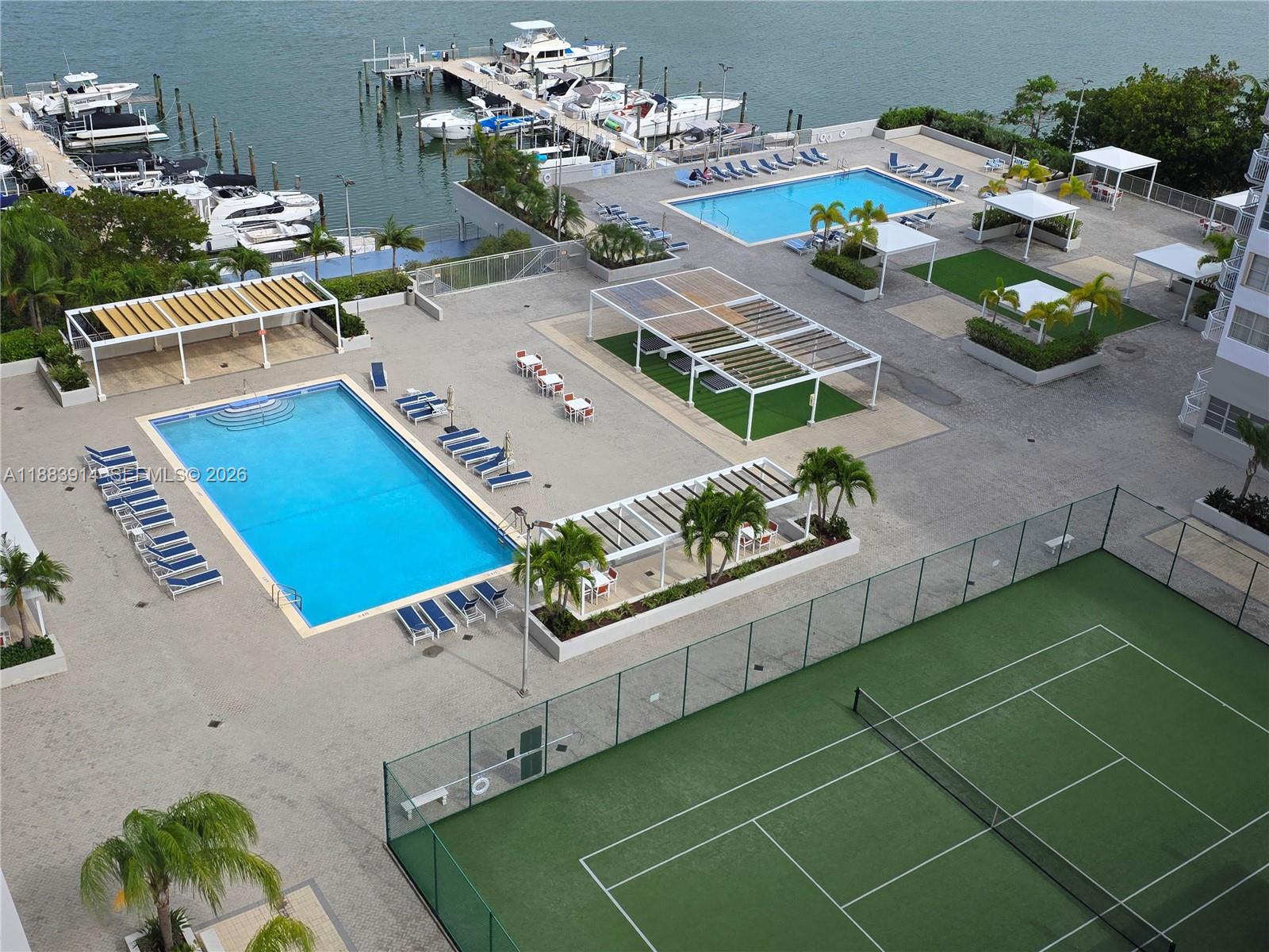 DEL PRADO MARINA - Residential