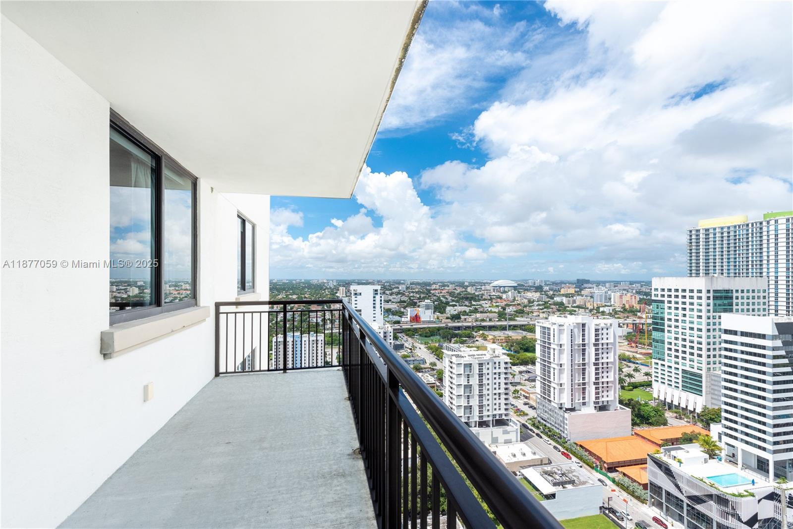 999 SW 1st Ave 3114