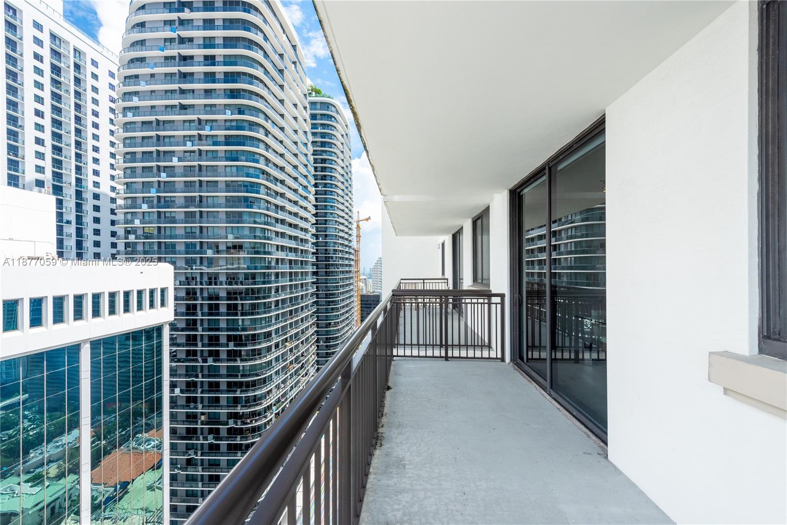 999 SW 1st Ave 3114