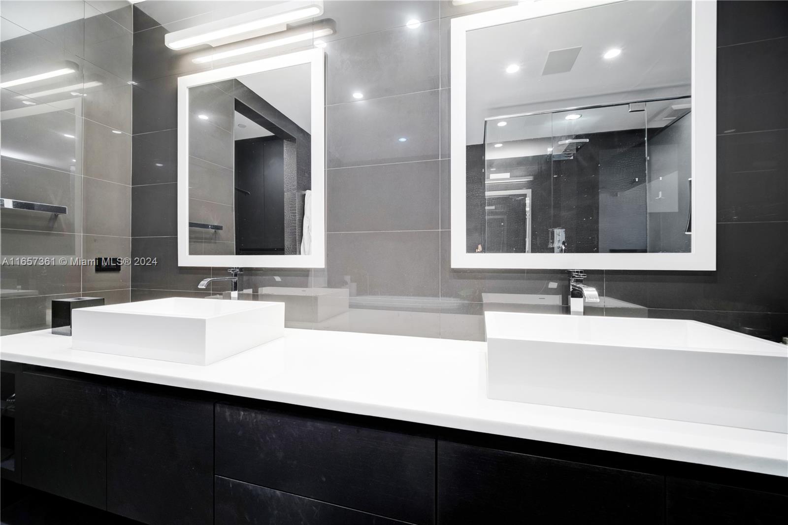 MILLENNIUM TOWER RESIDENC - Residential