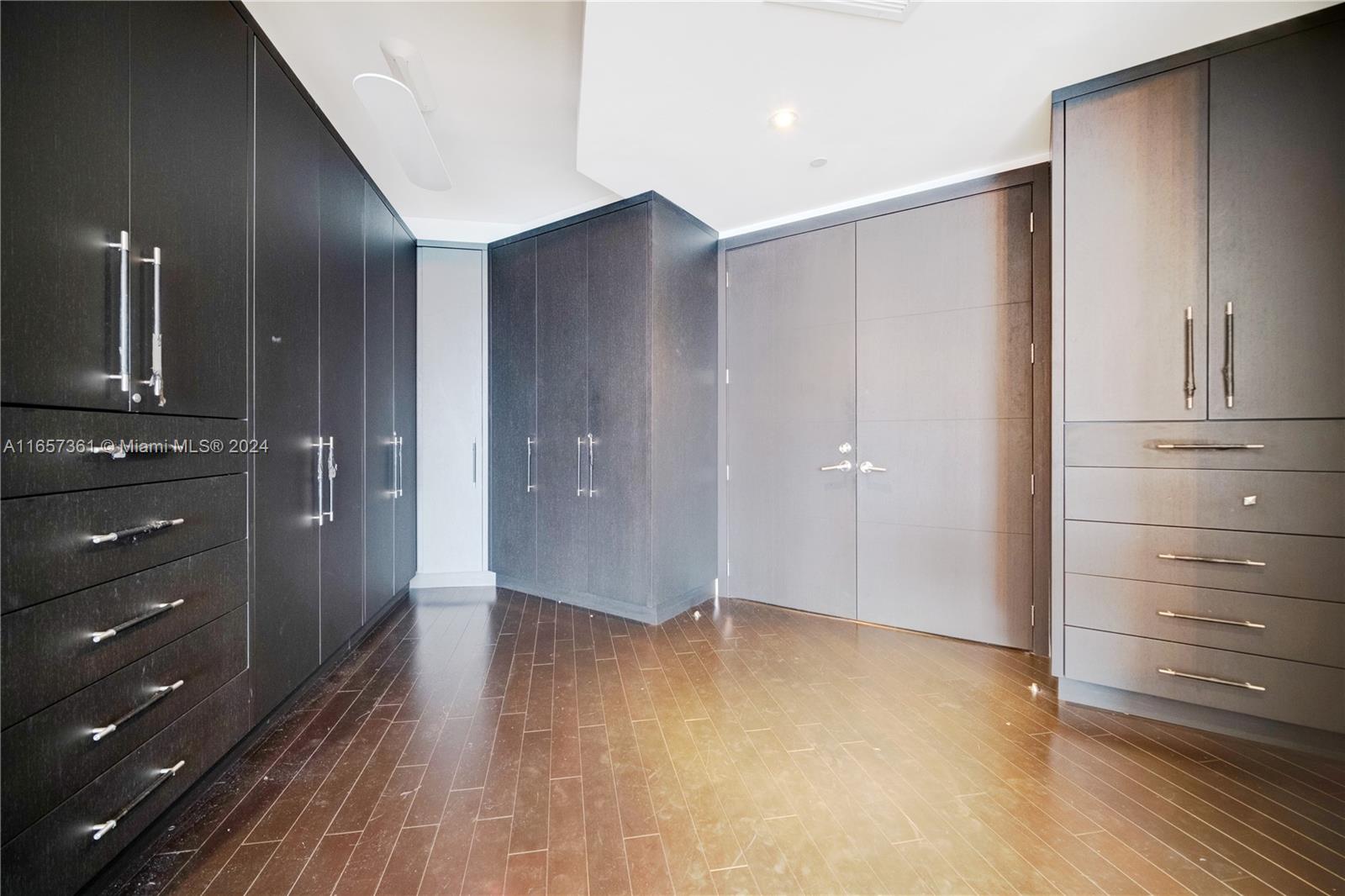 MILLENNIUM TOWER RESIDENC - Residential