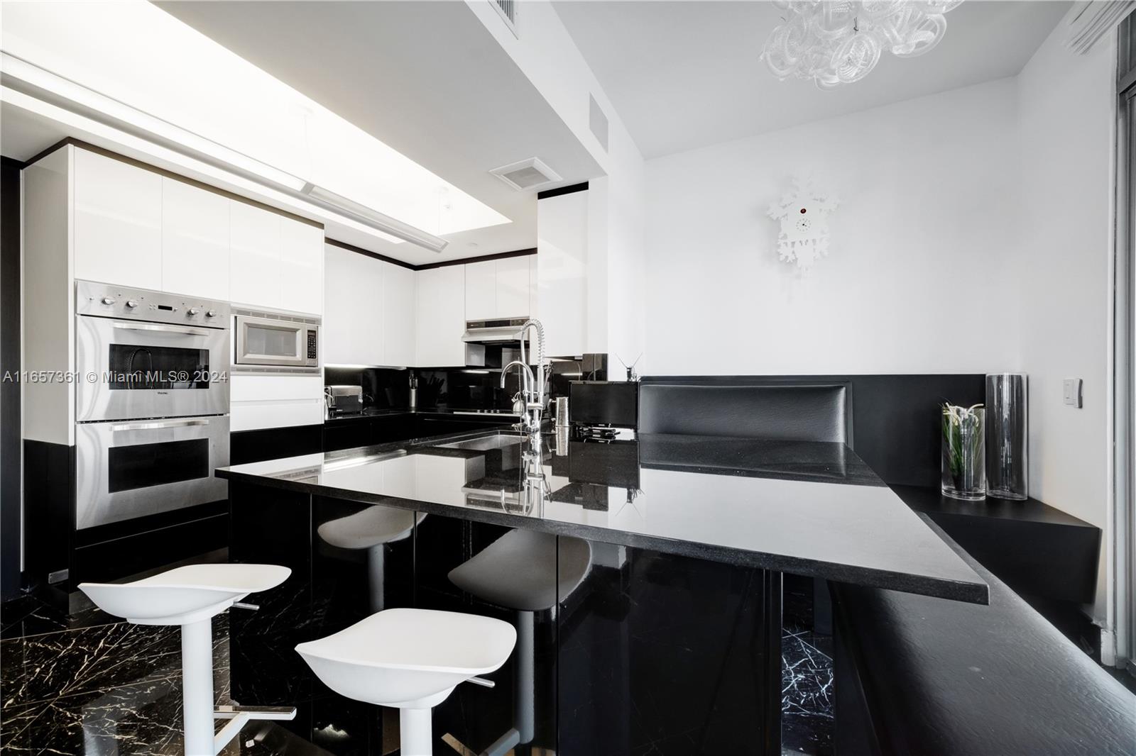 MILLENNIUM TOWER RESIDENC - Residential