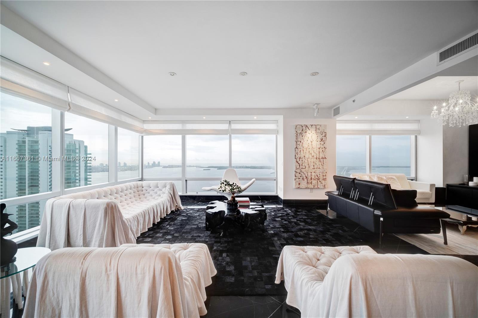 1425 Brickell Ave 42E
