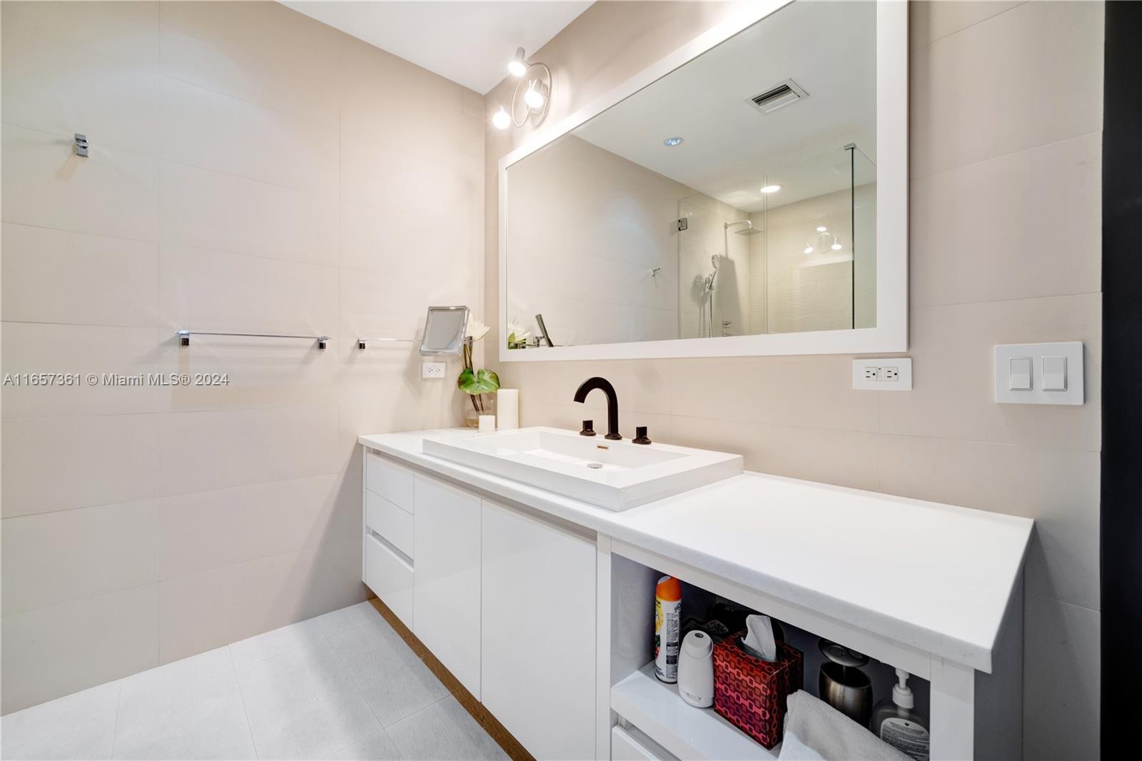 MILLENNIUM TOWER RESIDENC - Residential