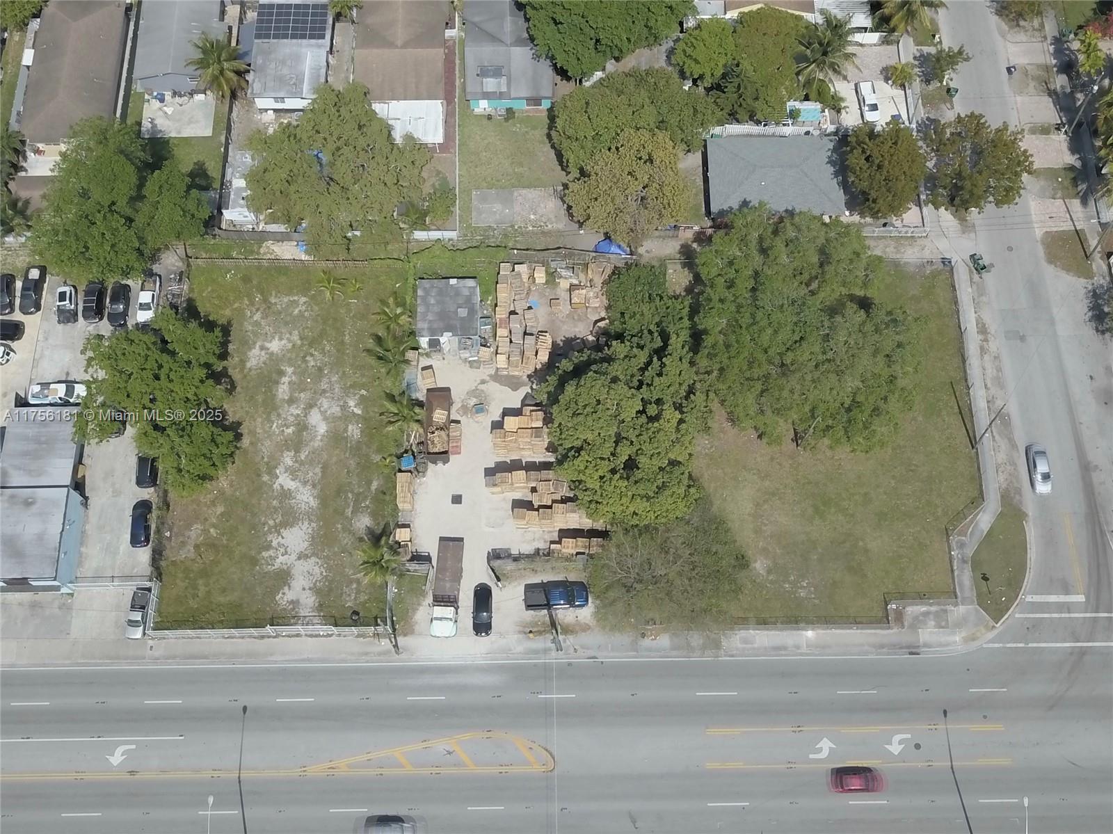 HIALEAH HEIGHTS - Land