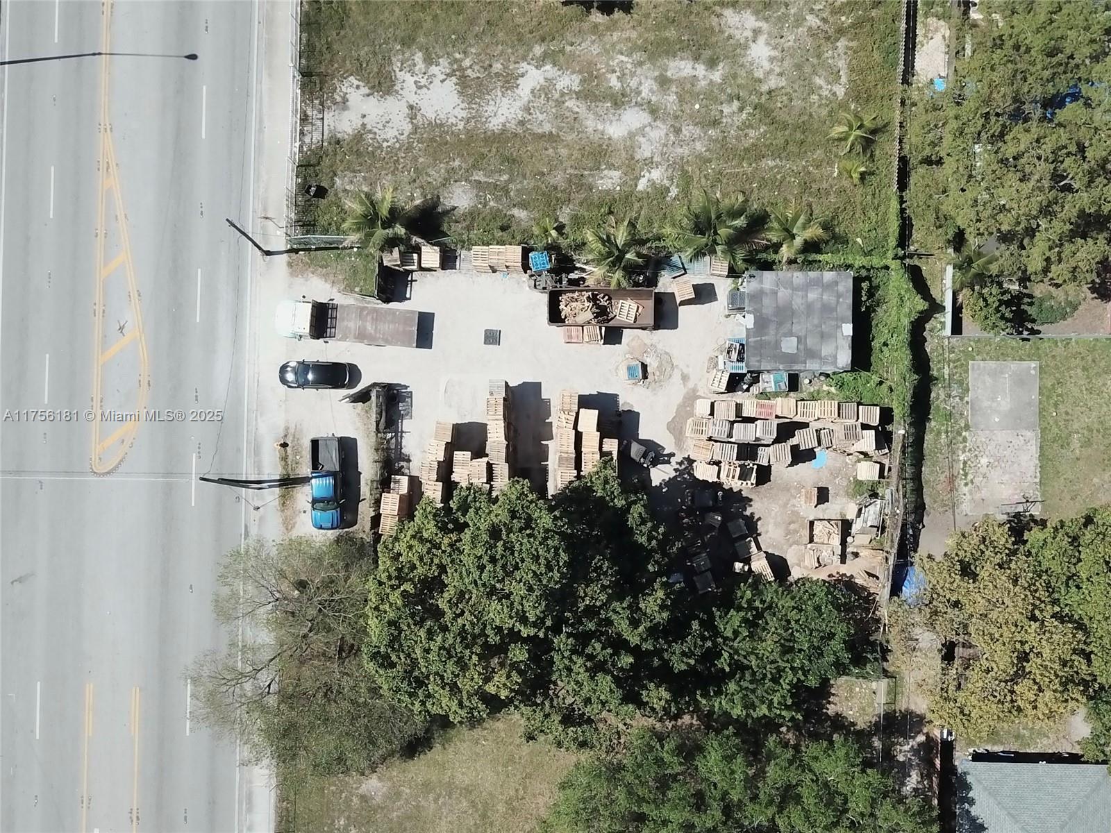 HIALEAH HEIGHTS - Land