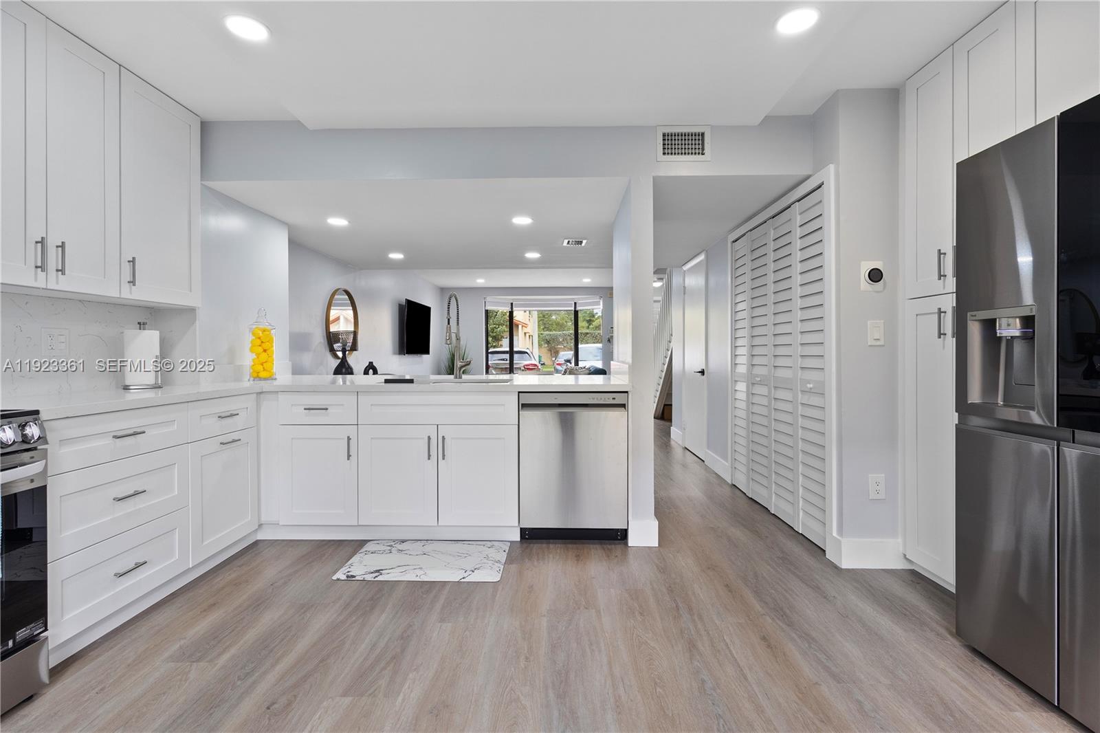 DADELAND COVE SEC 1 - Residential