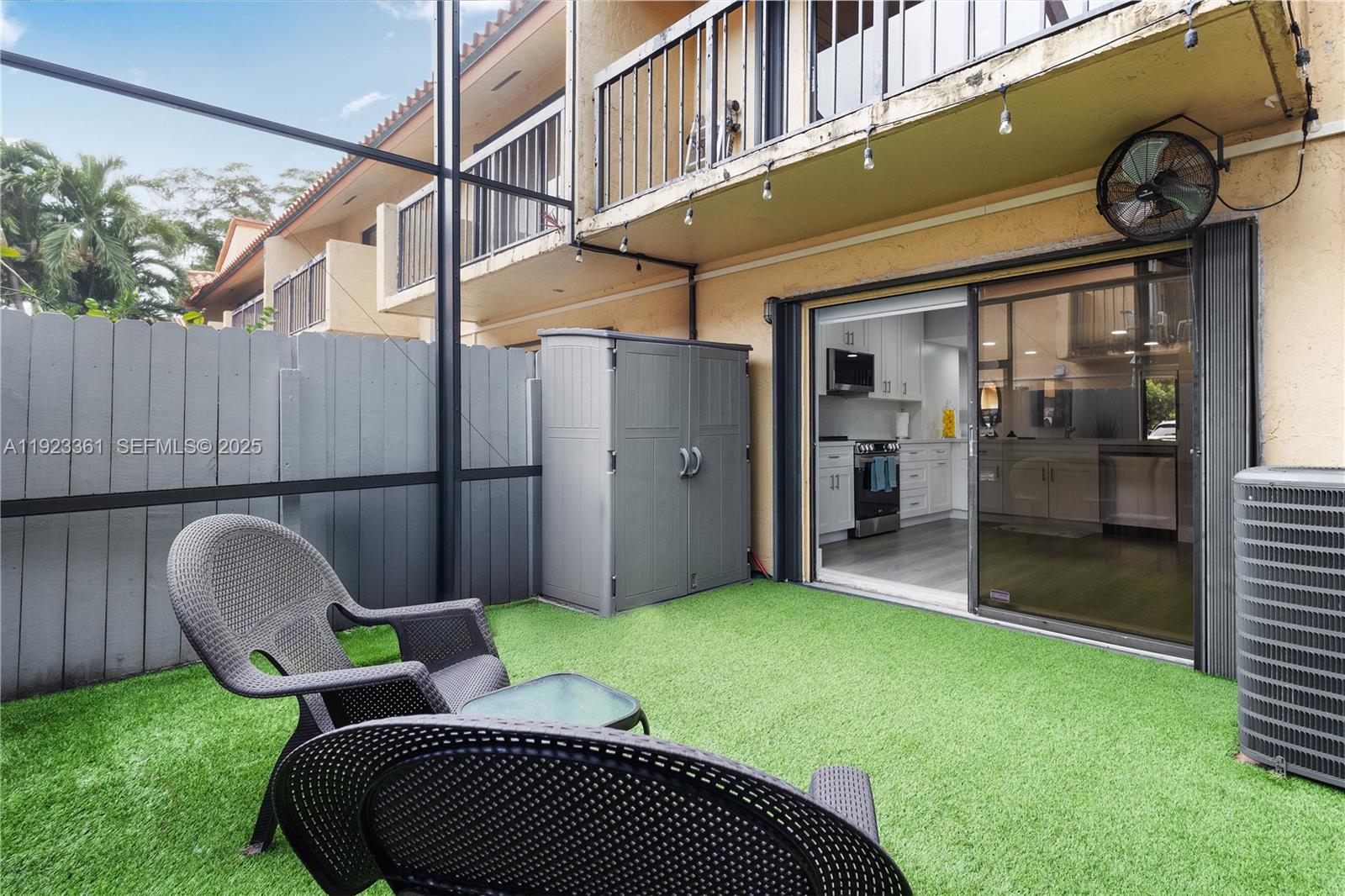 DADELAND COVE SEC 1 - Residential