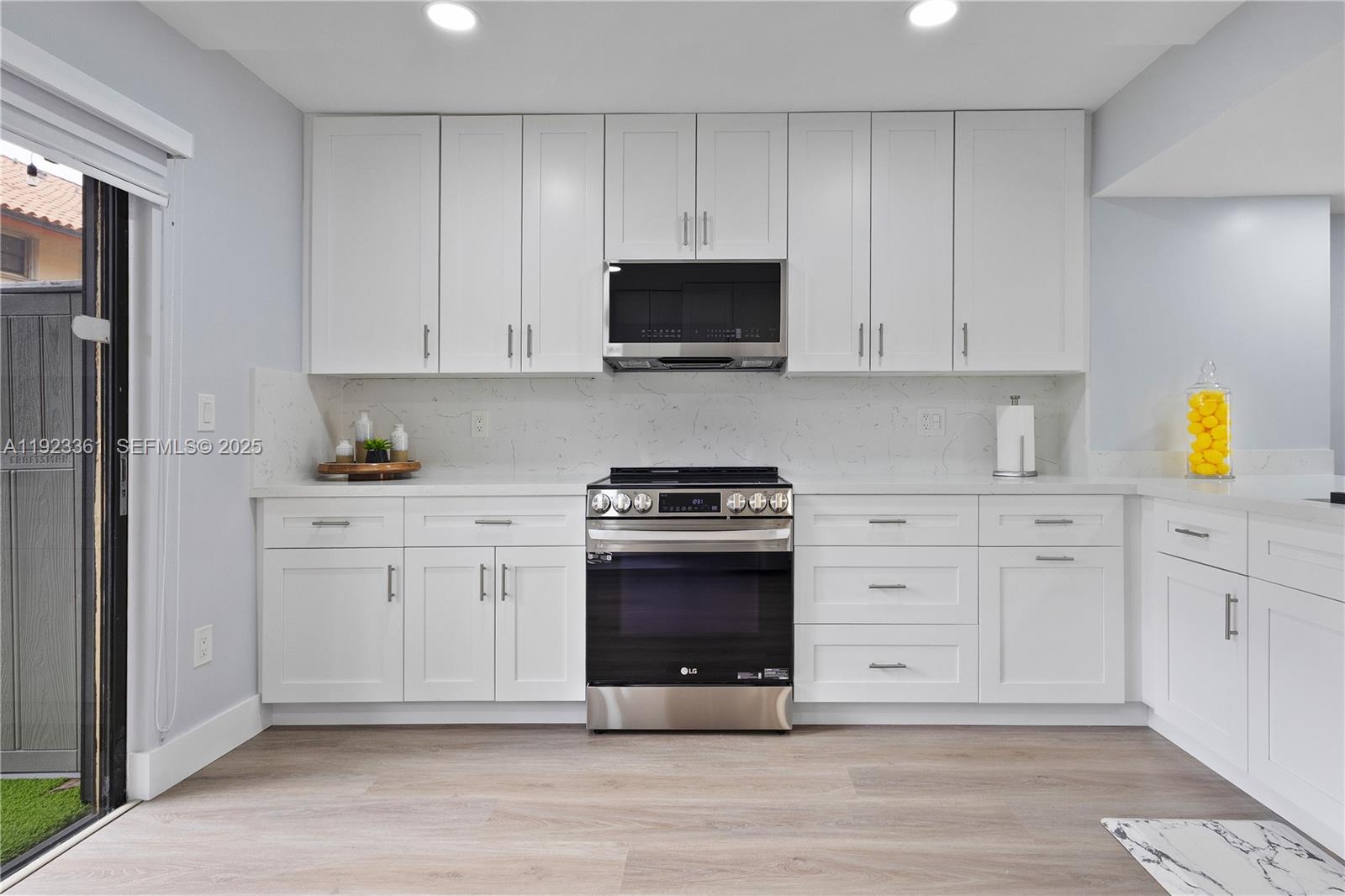 DADELAND COVE SEC 1 - Residential