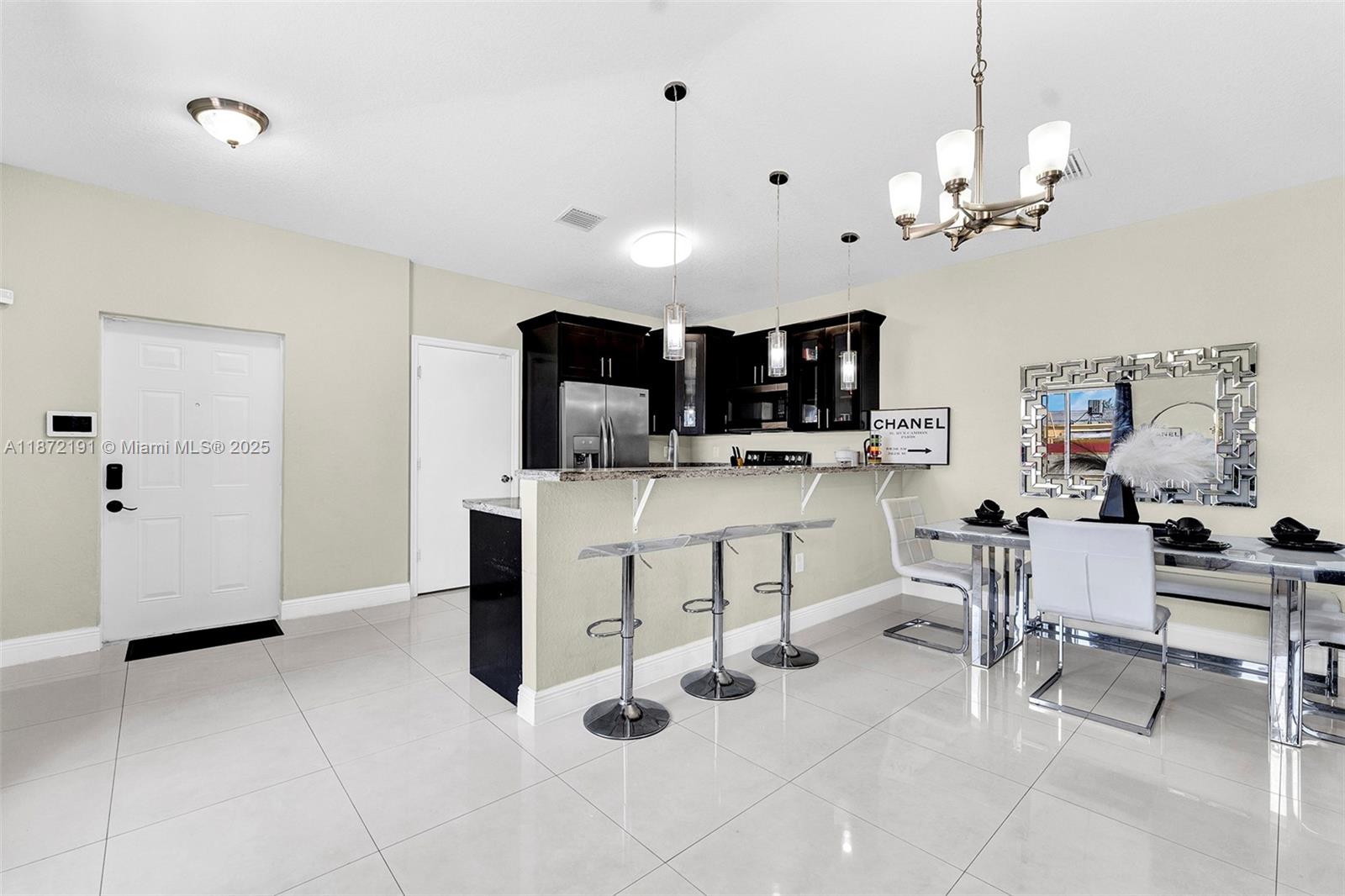 View photos, virtual tours, details... 935 NW 2nd Ave