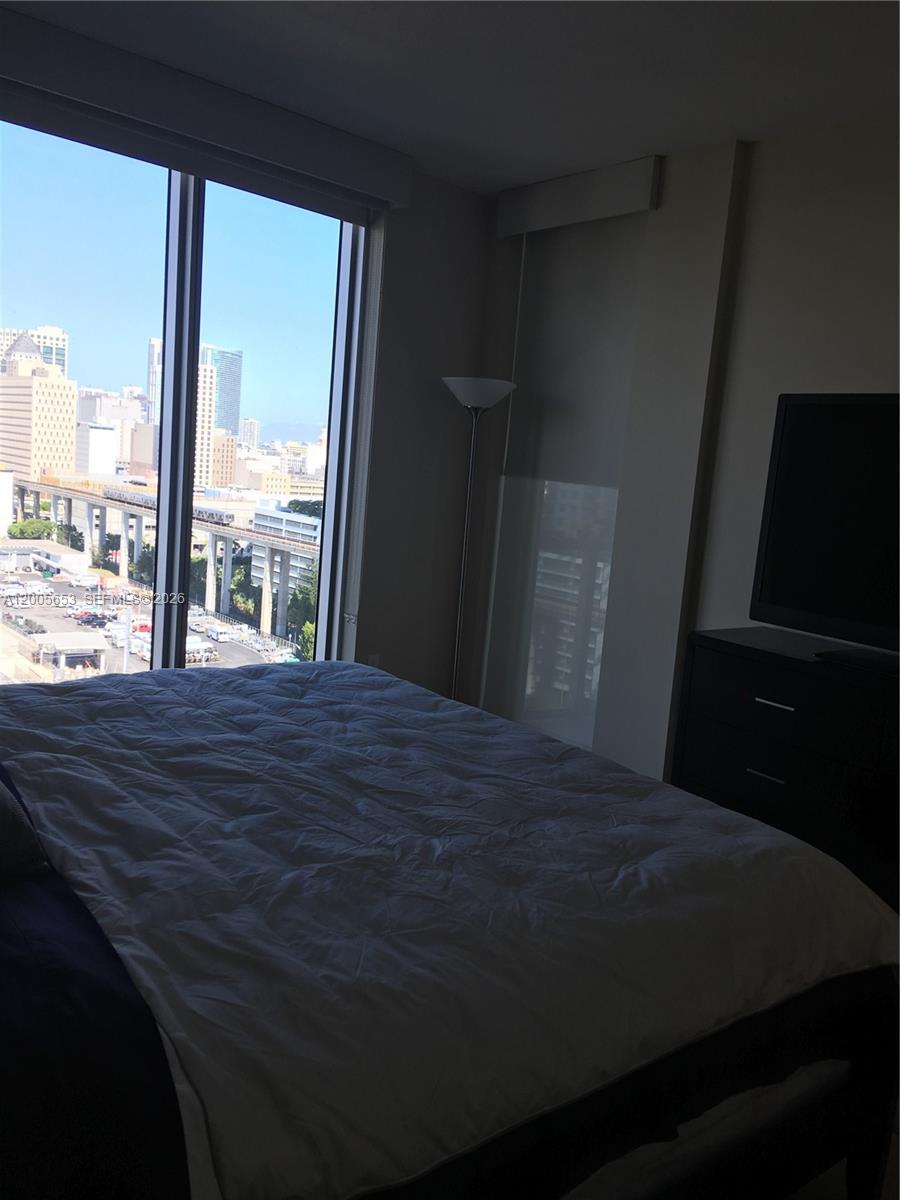 Latitude/River Condo - Residential Lease