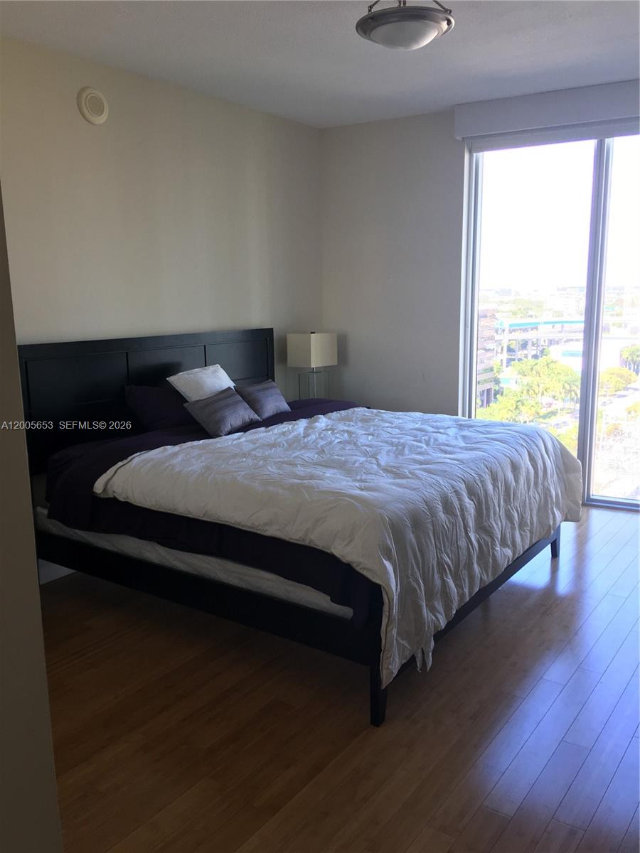 Latitude/River Condo - Residential Lease