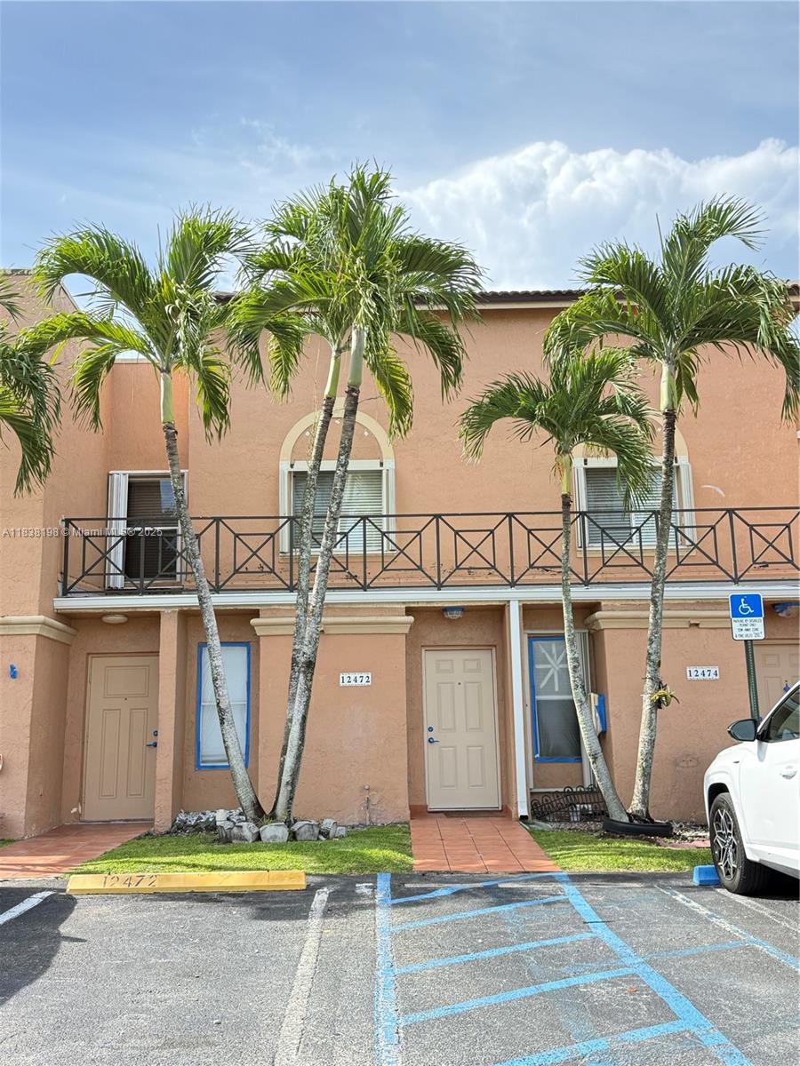 Modern Townhome in Porto Bello with new roof and recently painted exterior. With 3 bed, 2.5 bath.The gourmet kitchen features sleek quartz countertops, stainless steel appliances, and 42" soft-close cabinets. Enjoy elegant vynil flooring downstairs and upstairs. All bathrooms have been tastefully remodeled, great patio water view. Includes two dedicated parking spaces right in front plus ample guest parking.Porto bello offers resort-style amenities including a clubhouse, gym, pool, spa, sauna, tennis courts, meeting rooms, and more. Conveniently located near major highways, shopping, dining, and top attractions.Don’t miss this move-in ready gem in one of the area’s most sought-after communities!