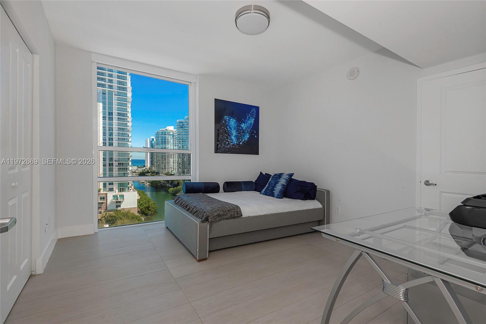 400 SUNNY ISLES CONDO EAS - Residential
