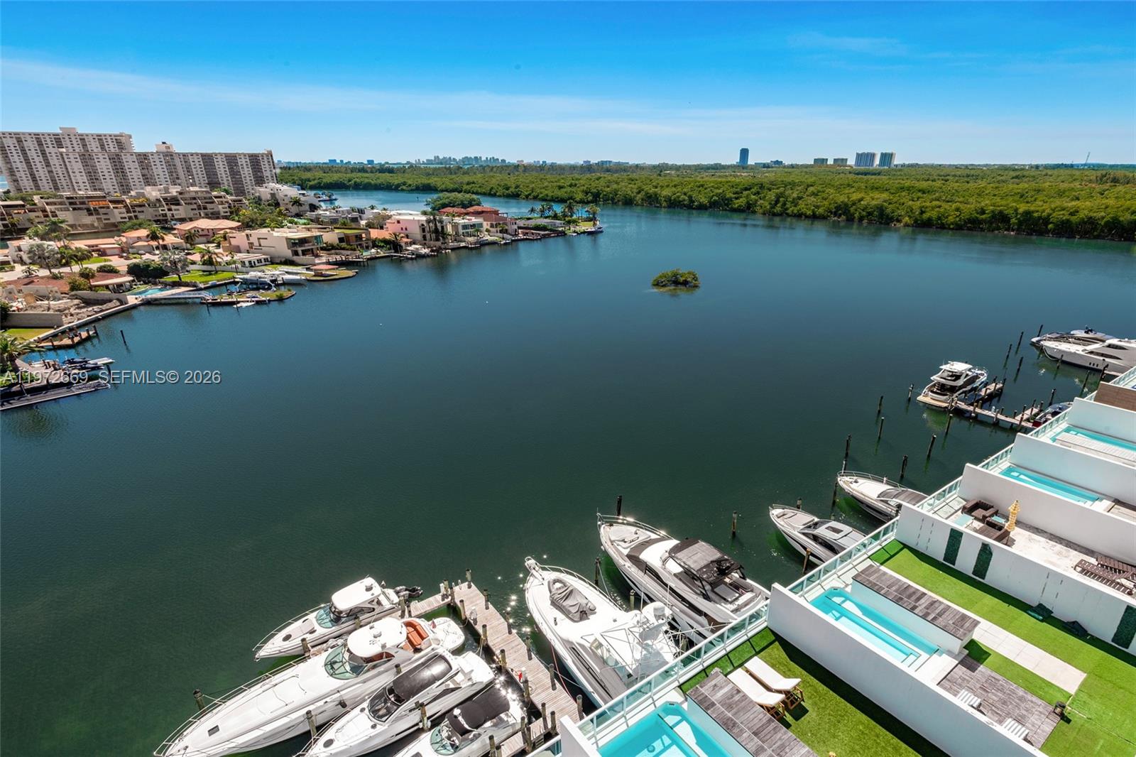 400 SUNNY ISLES CONDO EAS - Residential