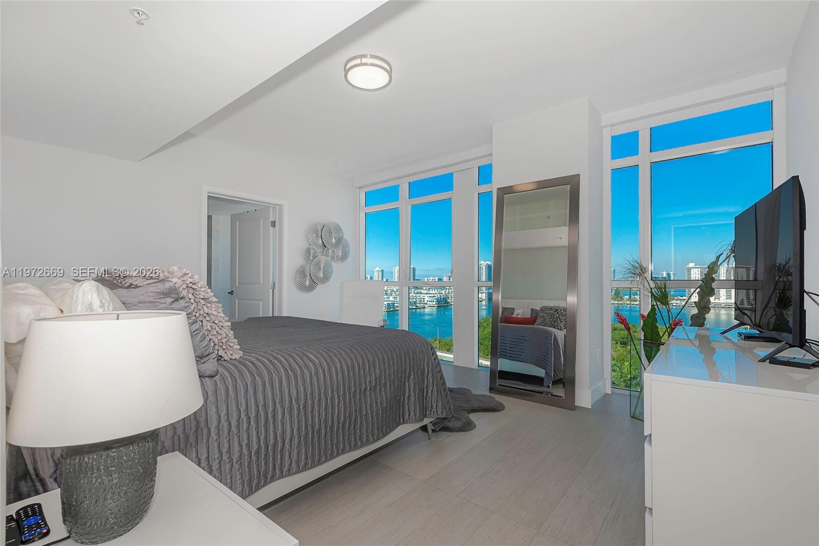400 SUNNY ISLES CONDO EAS - Residential