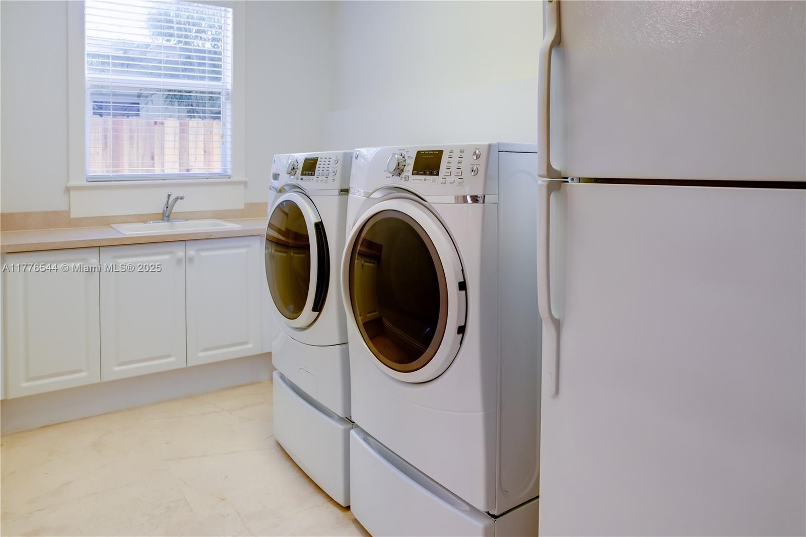 OCEAN VIEW HEIGHTS - Residential Lease