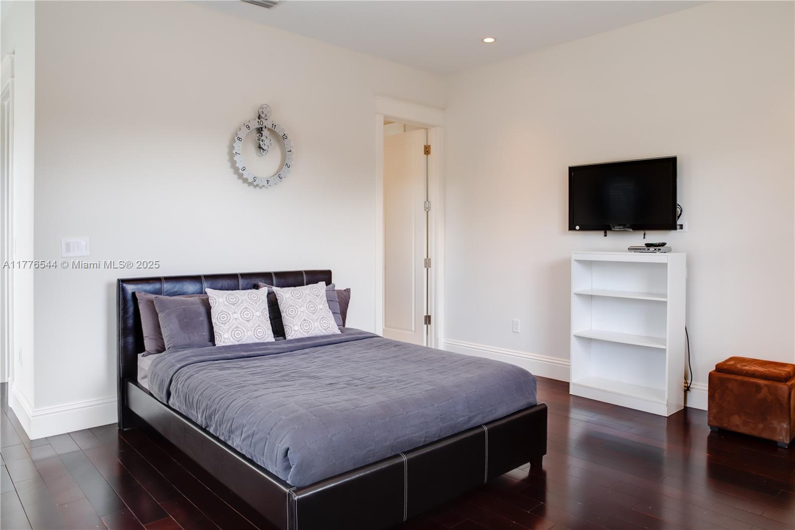 OCEAN VIEW HEIGHTS - Residential Lease