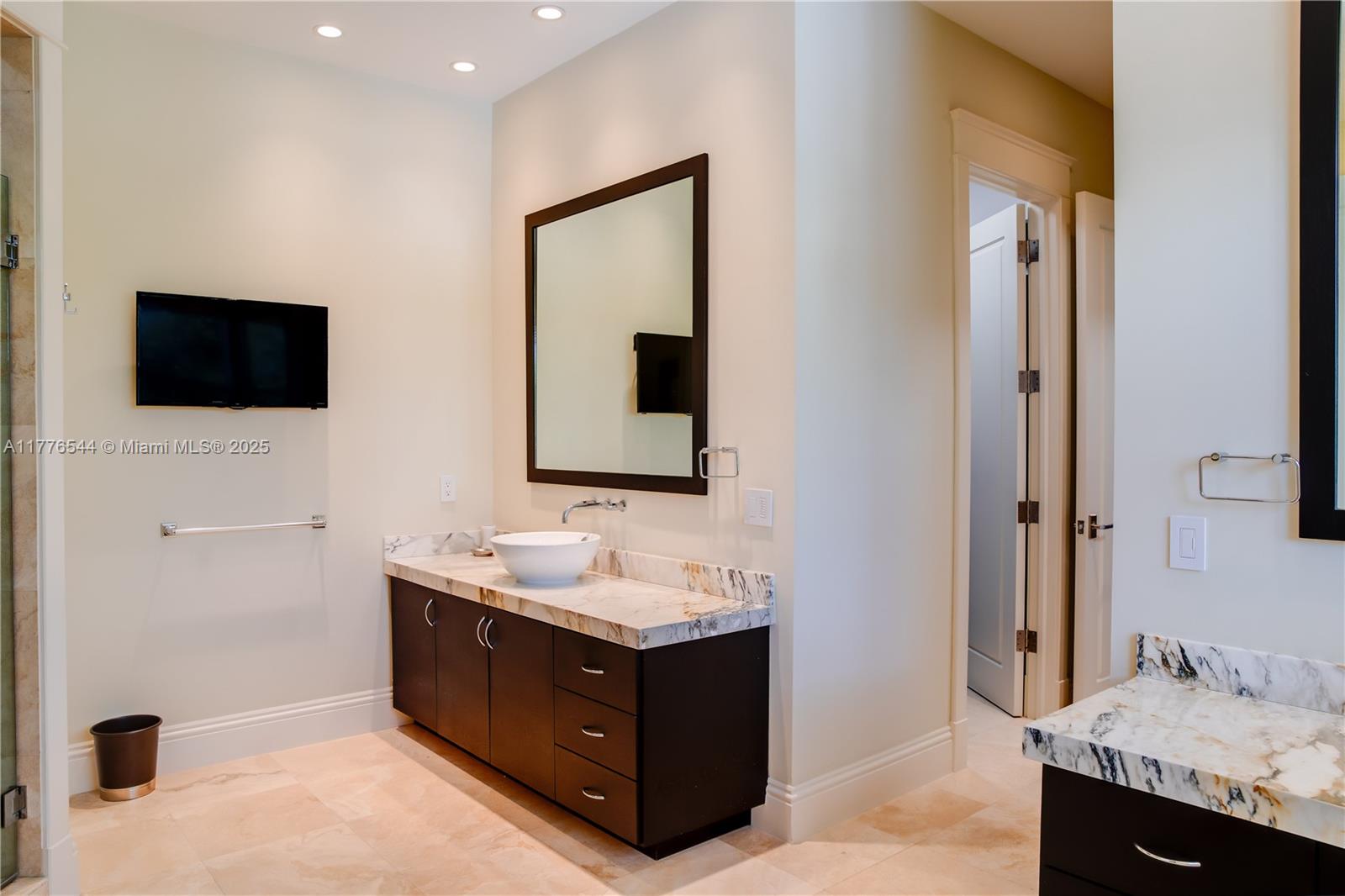 OCEAN VIEW HEIGHTS - Residential Lease