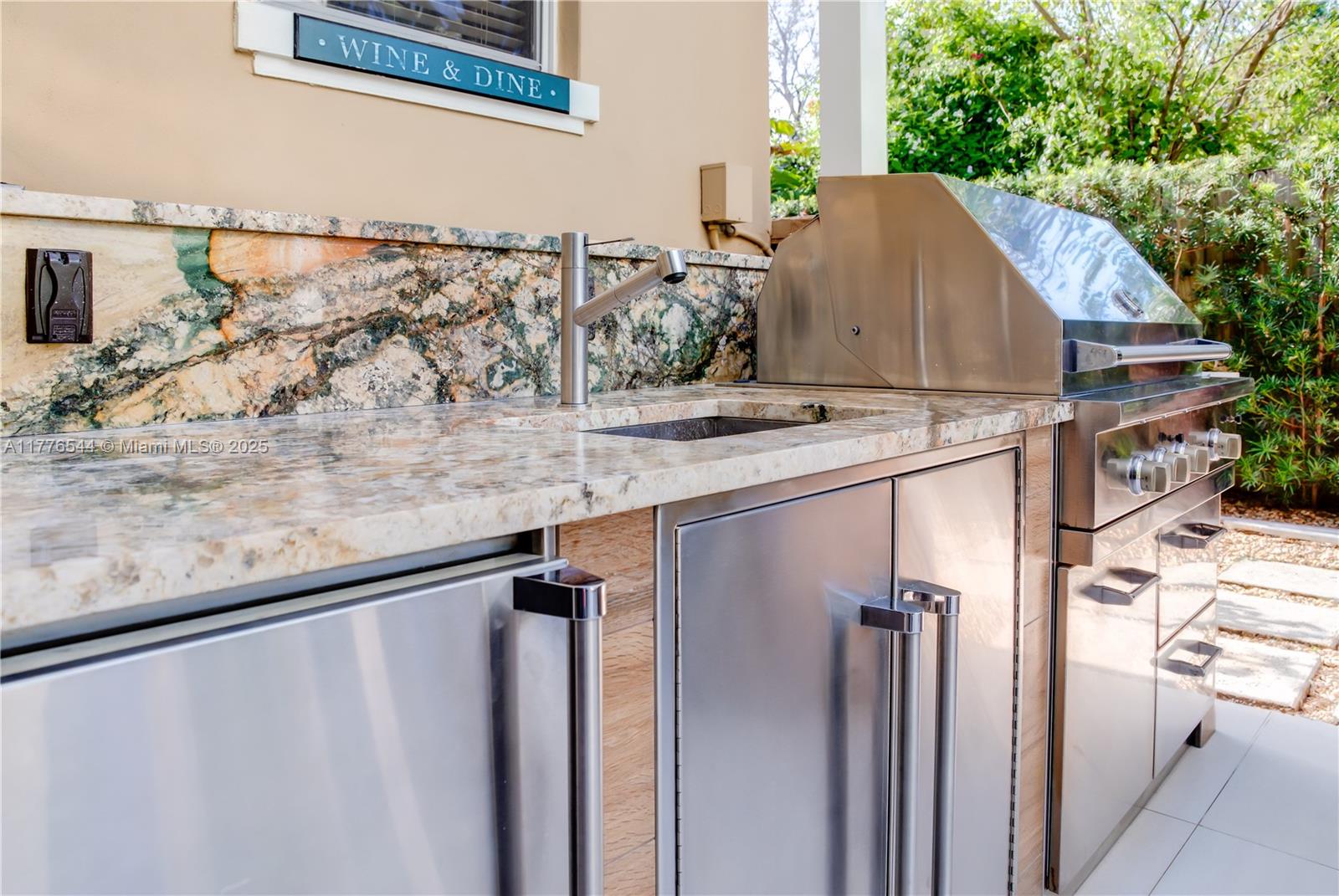 OCEAN VIEW HEIGHTS - Residential Lease