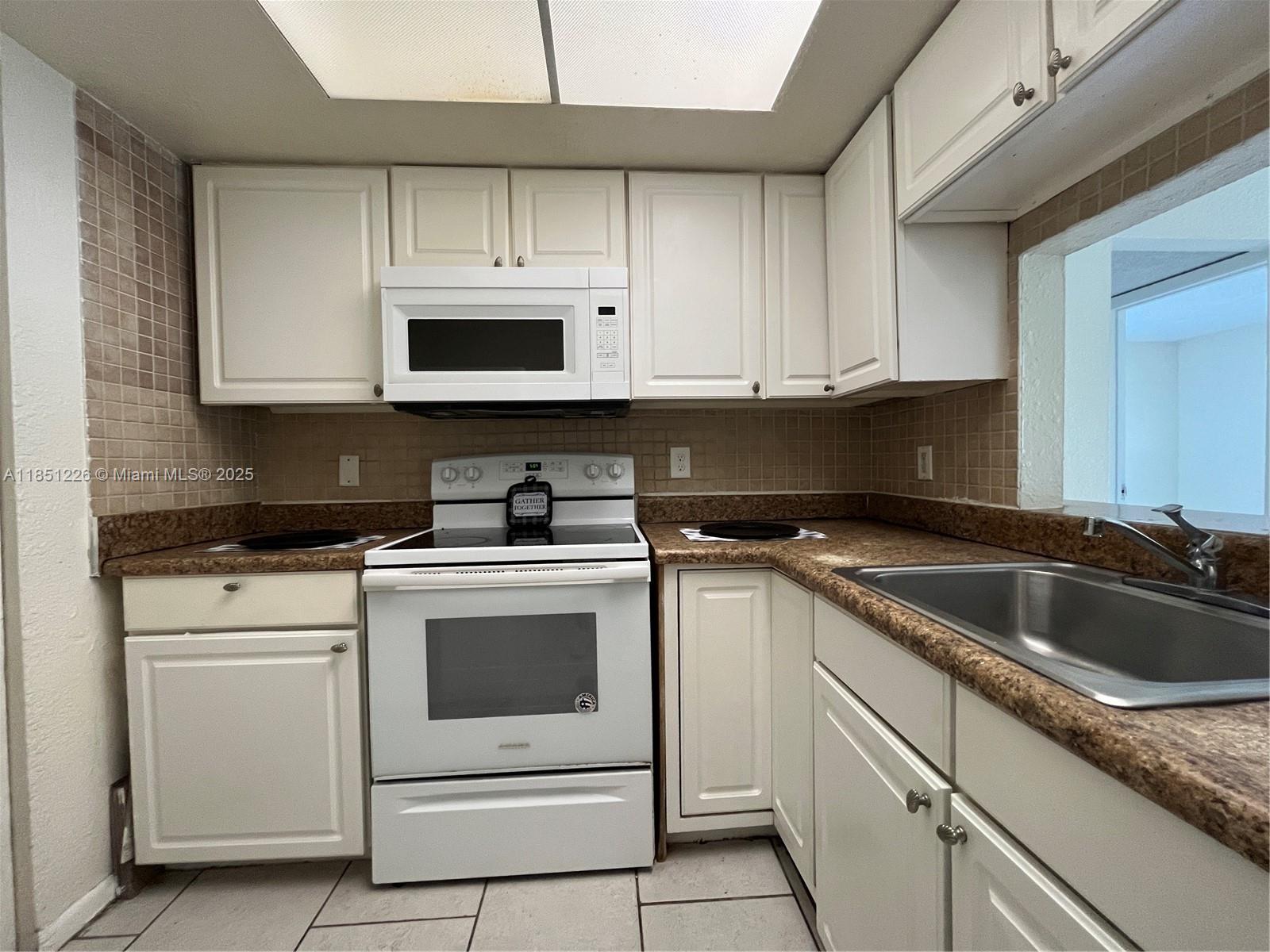 NICE 2 BEDROOM, 2 BATH UNIT IN THE HEART OF NORTH LAUDERDALE WITH TILE FLOORS AND UPDATED KITCHEN AND BATH. WATER/SEWER/TRASH INCLUDED IN RENT. FUNDS TO MOVE IN ARE EQUAL TO 3 MONTHS OF RENT, (1ST MONTH, LAST MONTH AND 1 MONTH DEPOSIT) FAST APPROVAL.