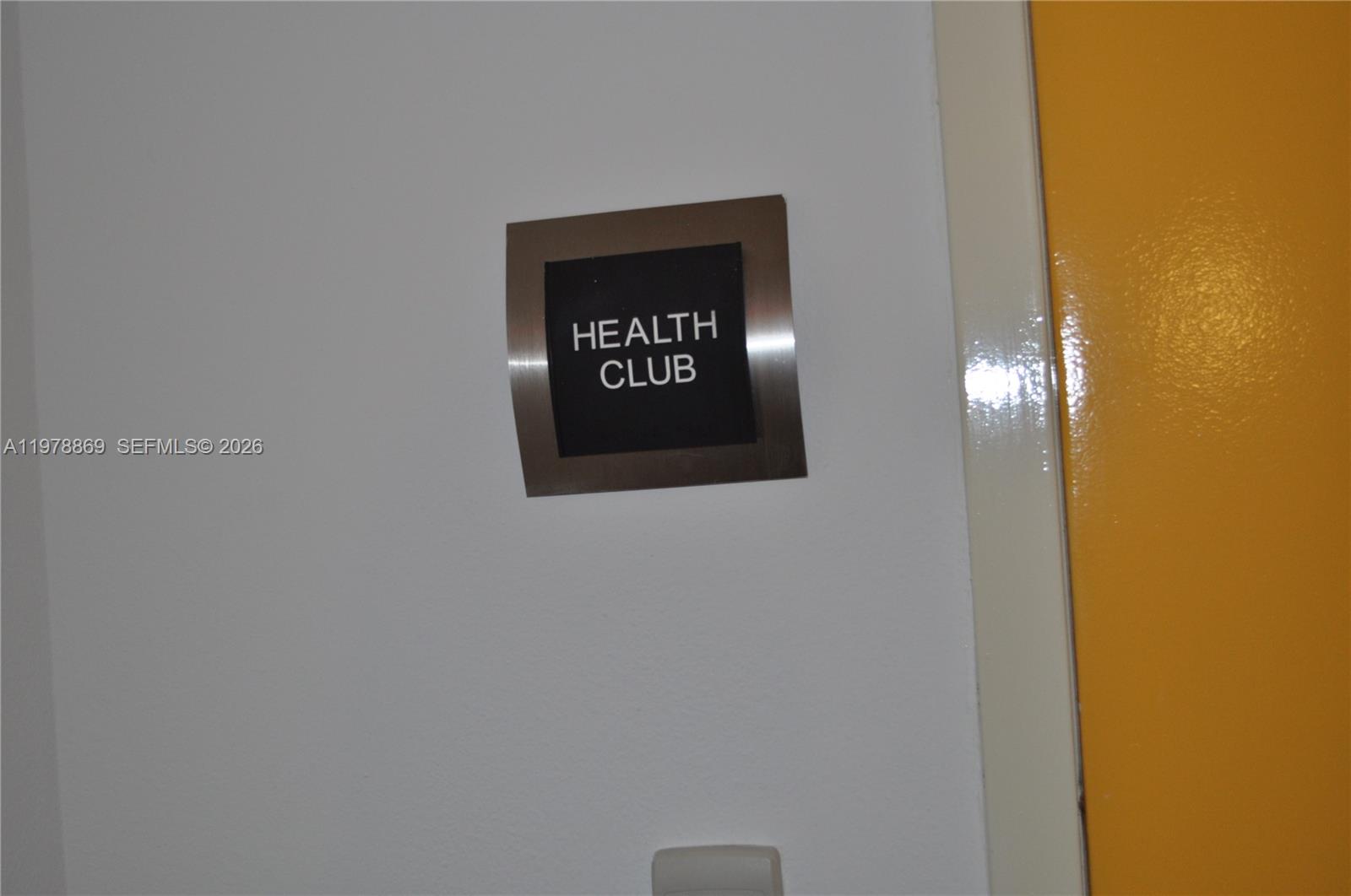 THE LOFT DOWNTOWN CONDO - Residential Lease