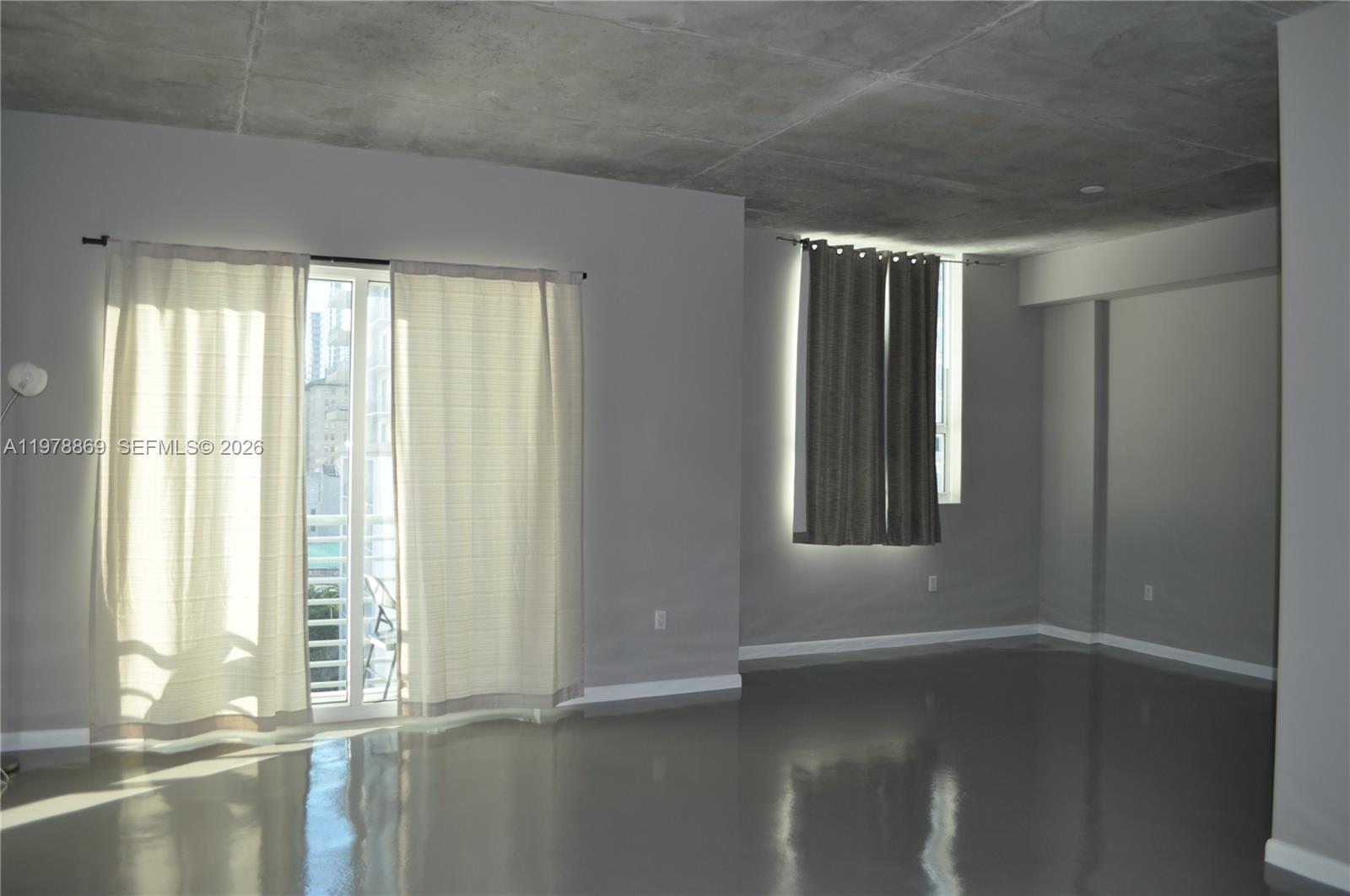 THE LOFT DOWNTOWN CONDO - Residential Lease