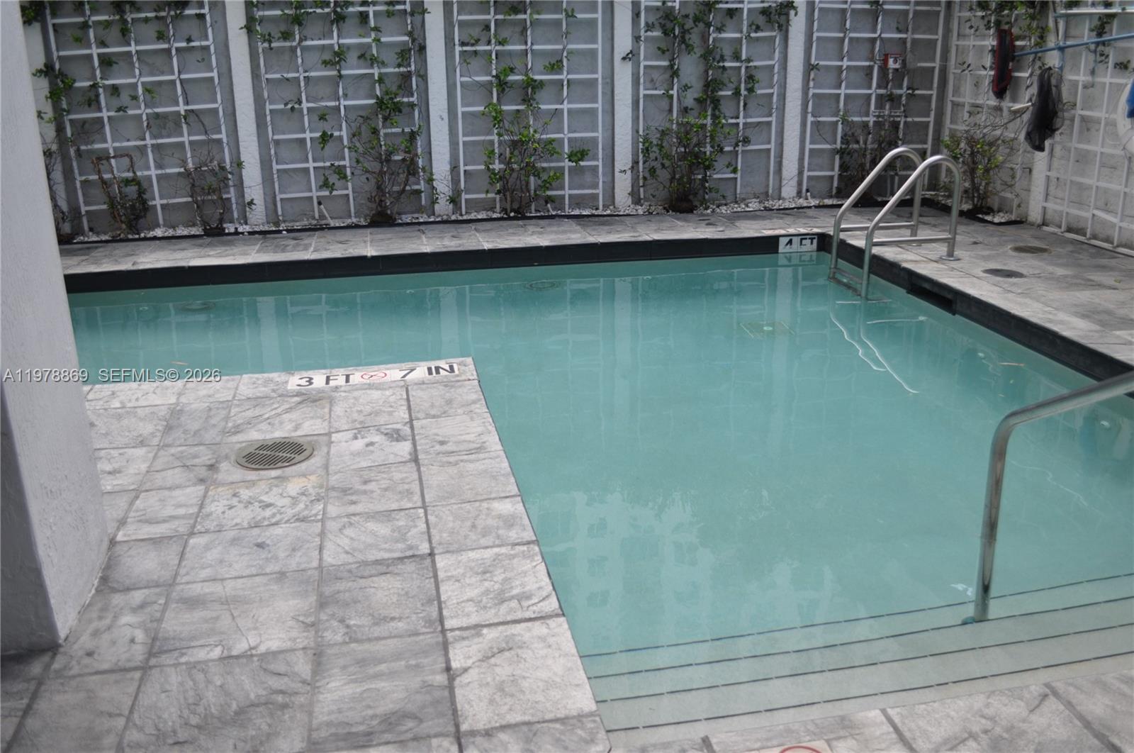 THE LOFT DOWNTOWN CONDO - Residential Lease