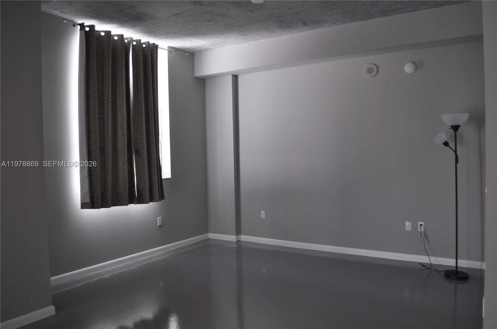 THE LOFT DOWNTOWN CONDO - Residential Lease