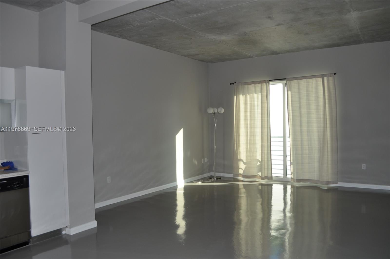 THE LOFT DOWNTOWN CONDO - Residential Lease