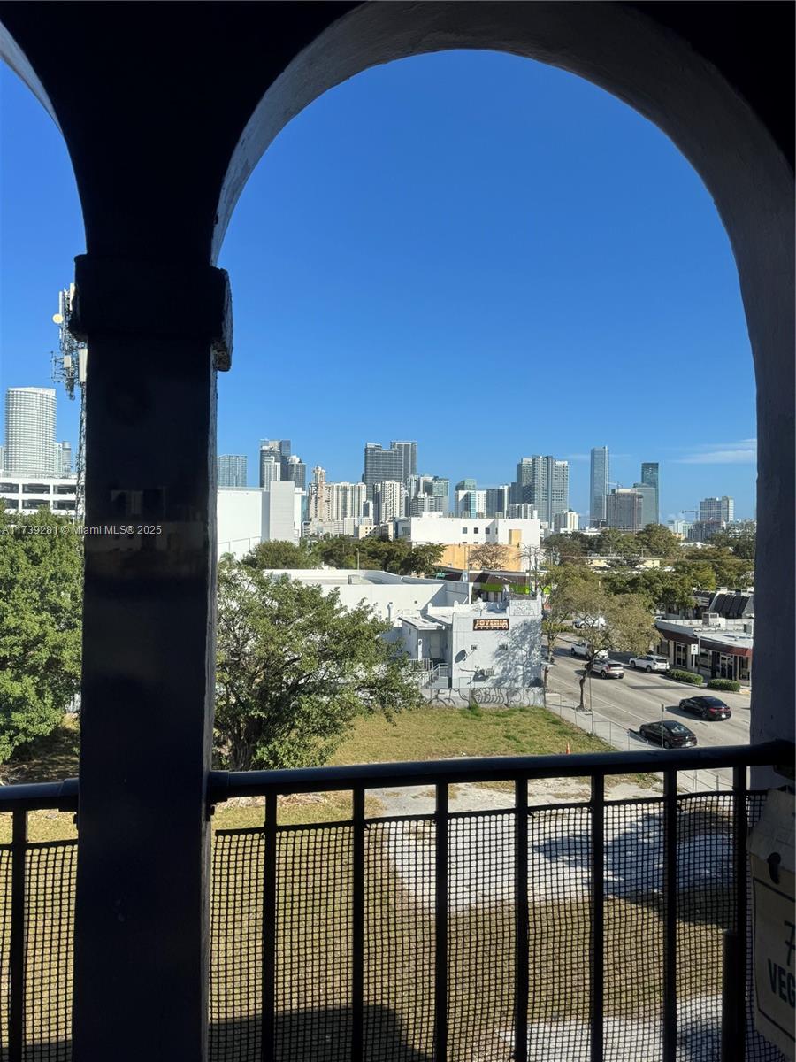 Property for Sale at 777 Sw 9th Ave 519, Miami, Broward County, Florida - Bedrooms: 1 
Bathrooms: 1  - $220,000