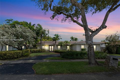 2011 NE 211th St 0 Miami FL 33179