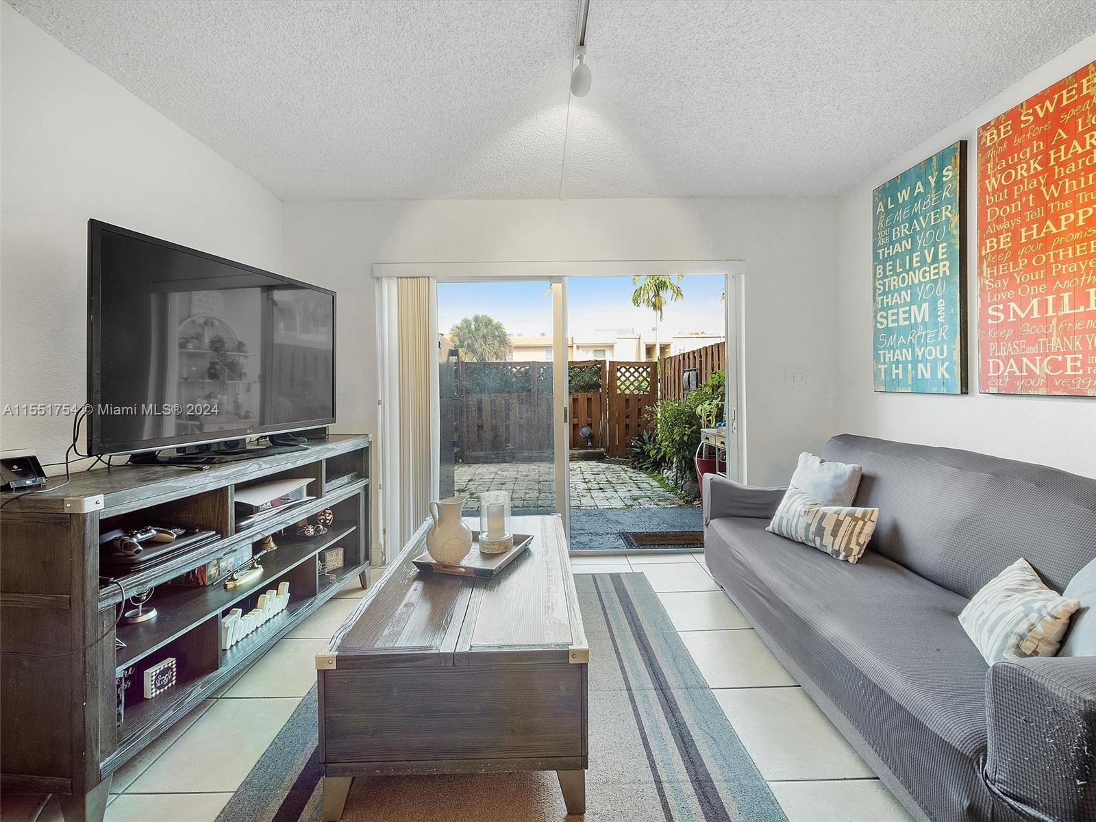 Property for Sale at 5201 Geneva Way 110, Doral, Miami-Dade County, Florida - Bedrooms: 2 
Bathrooms: 2  - $325,000