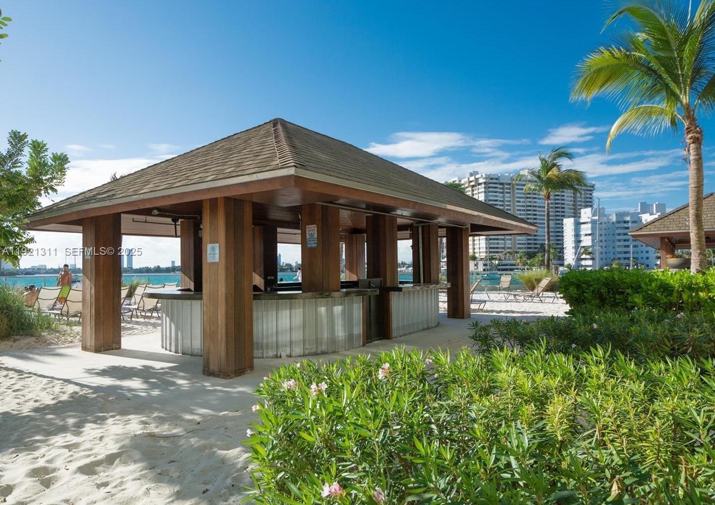 FLAMINGO SOUTH BEACH I CO - Residential Lease