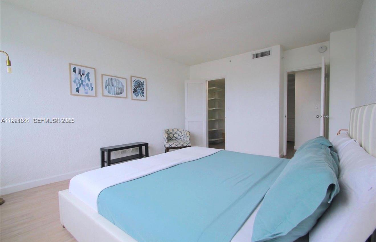 FLAMINGO SOUTH BEACH I CO - Residential Lease