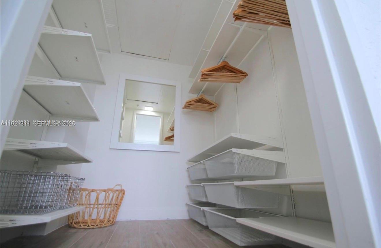 FLAMINGO SOUTH BEACH I CO - Residential Lease