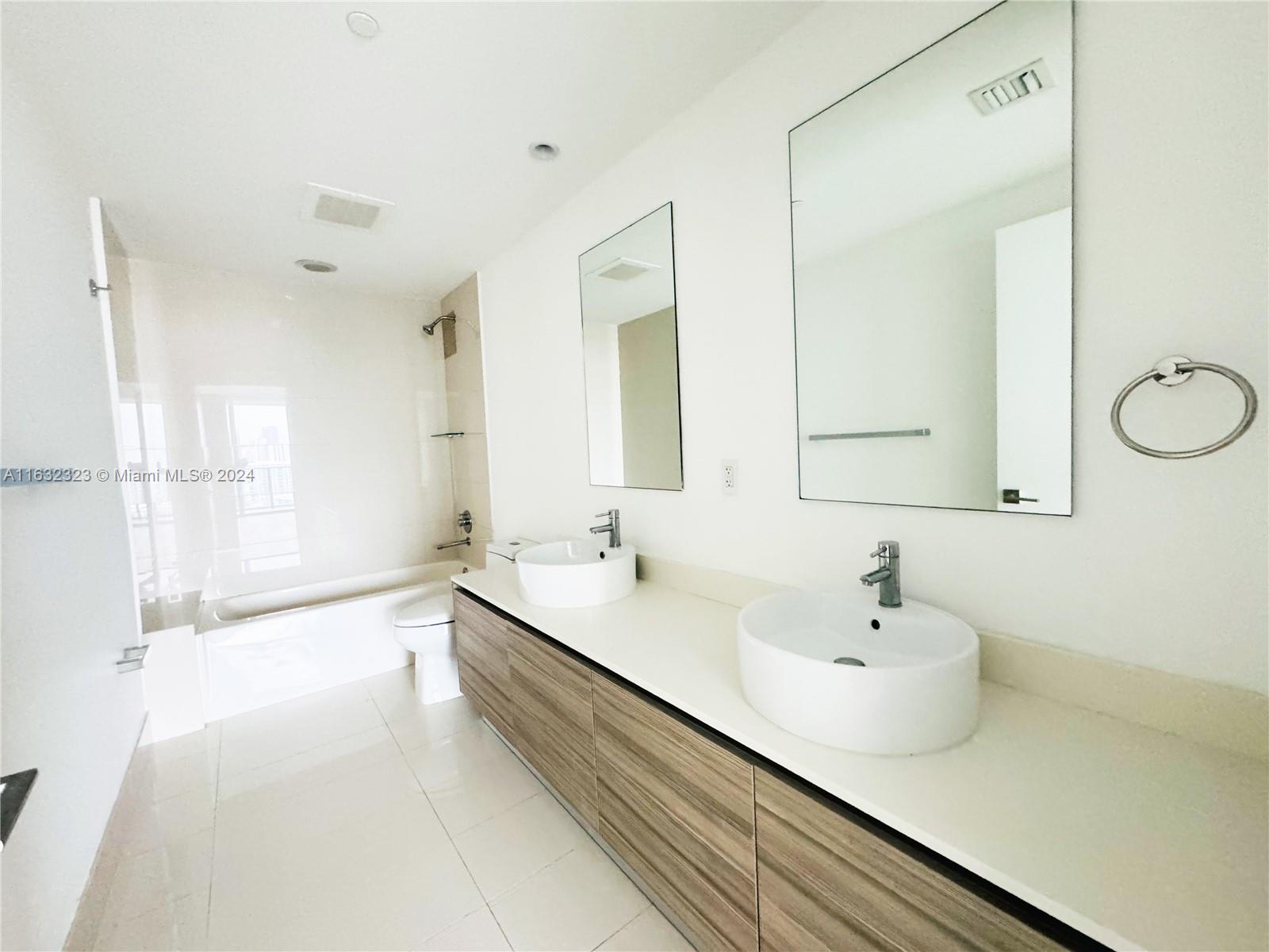 3401 MIDTOWN CONDO - Residential Lease