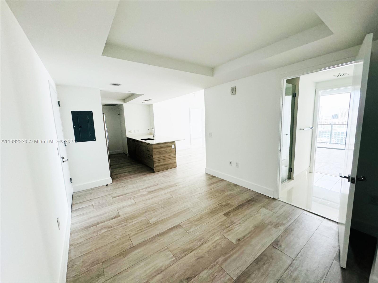 3401 MIDTOWN CONDO - Residential Lease