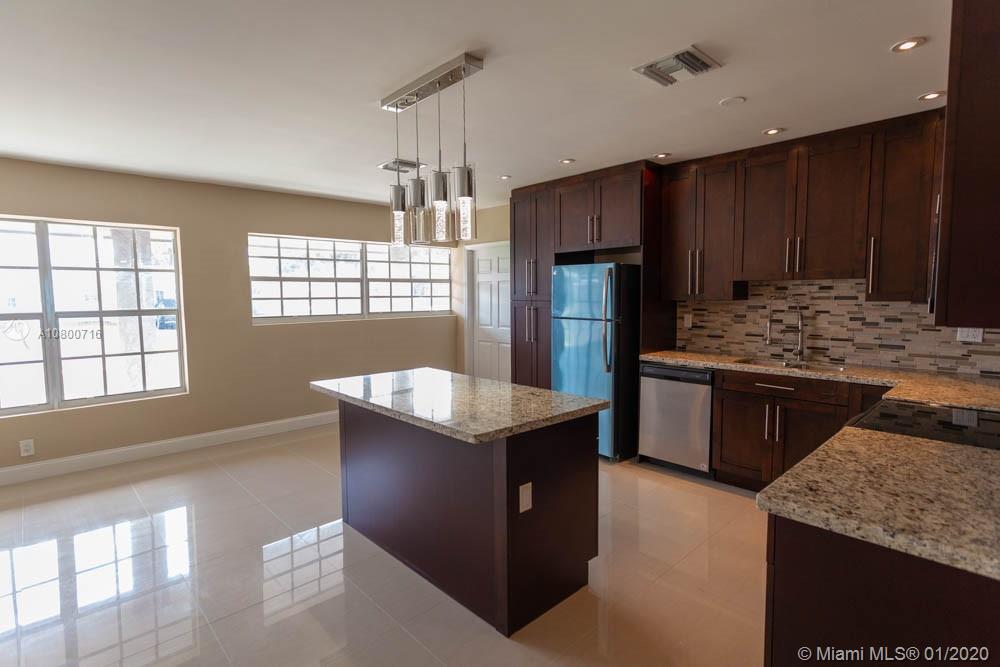 PALMLAND ESTATES - Residential