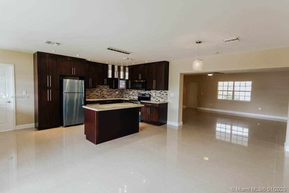 PALMLAND ESTATES - Residential