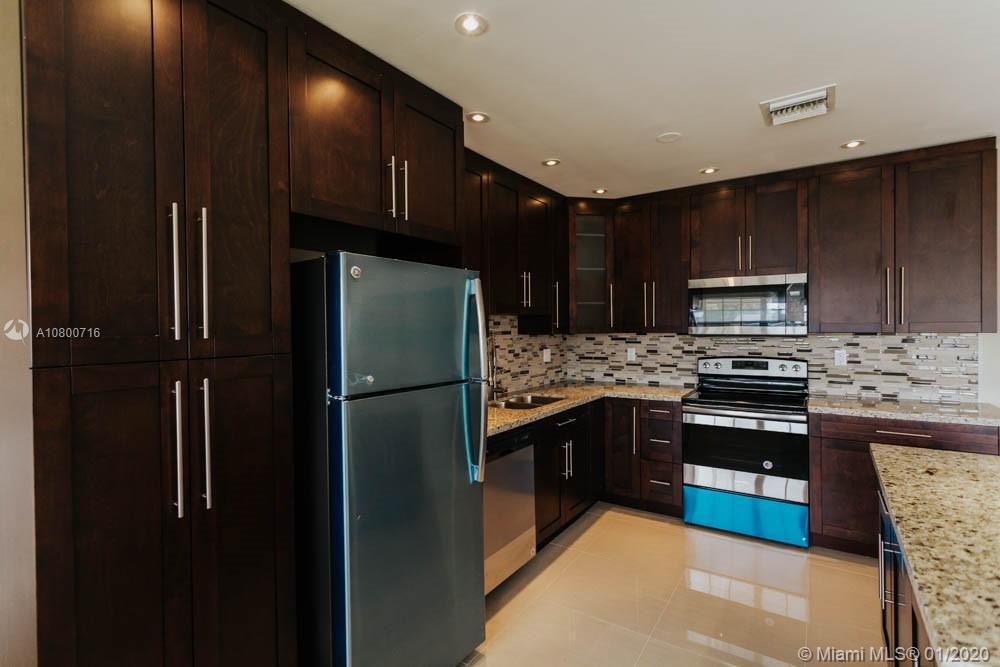 PALMLAND ESTATES - Residential