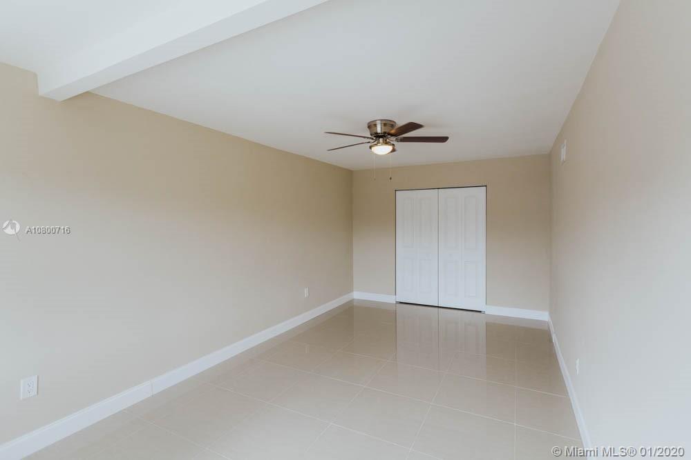 PALMLAND ESTATES - Residential