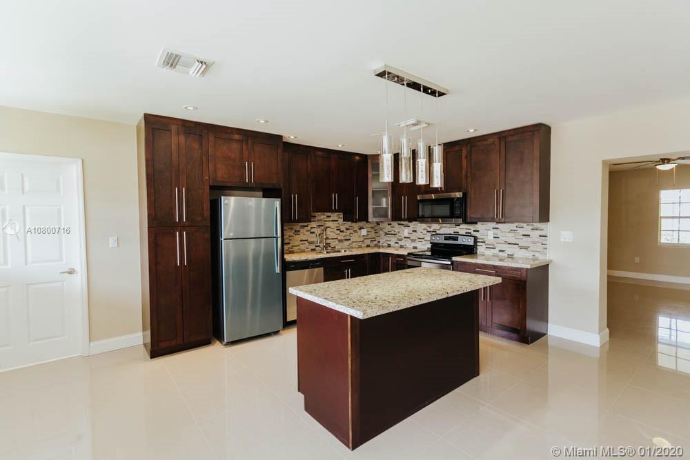 PALMLAND ESTATES - Residential