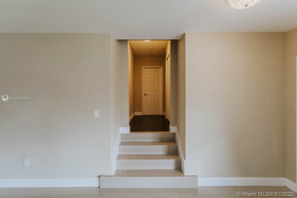 PALMLAND ESTATES - Residential